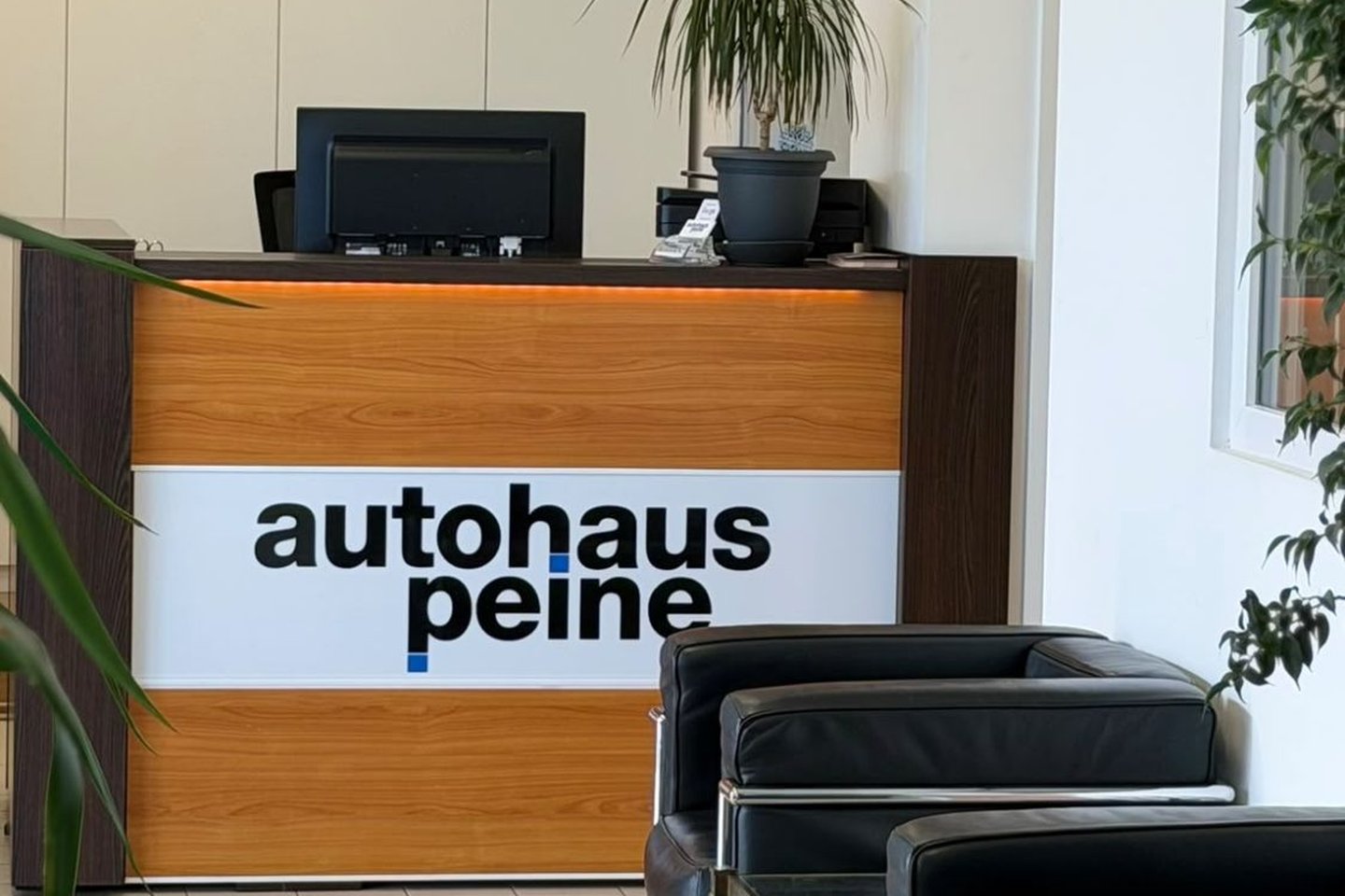 Empfangstheke von Autohaus Peine
